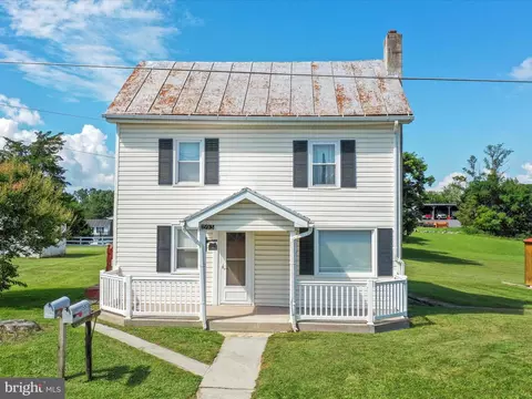 1593 Hahns Ln, Toms Brook, VA 22660