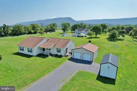 39 Summers Ln, New Market, VA 22844