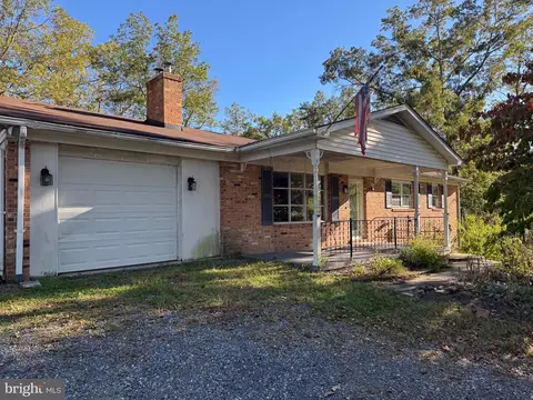 93 Red Bud Ln, Fort Valley, VA 22652