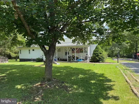 457 Tea Berry Rd, Maurertown, VA 22644