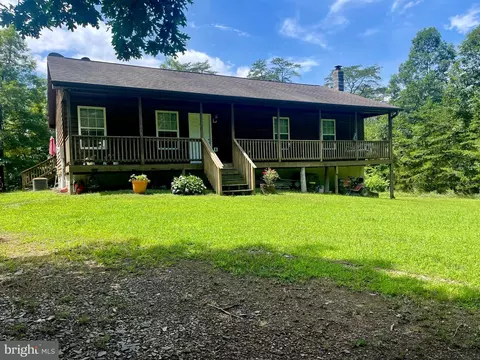 420 Walter Ln, Fort Valley, VA 22652