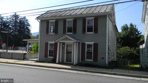 309 N Main St, Edinburg, VA 22824