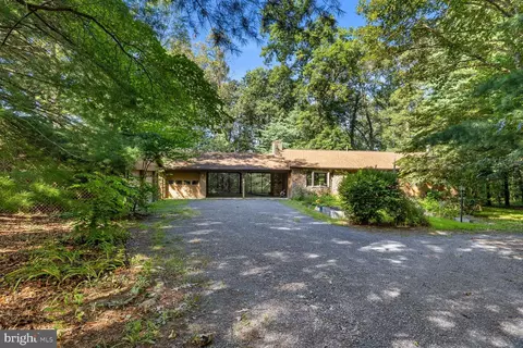 1819 Patmos Rd, Woodstock, VA 22664