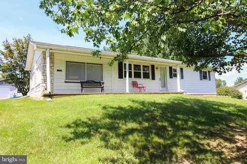 721 Readus Rd, Edinburg, VA 22824