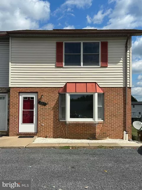 151 E Reservoir Rd, Woodstock, VA 22664