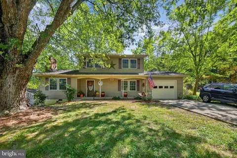 24 Sycamore Rd, Woodstock, VA 22664