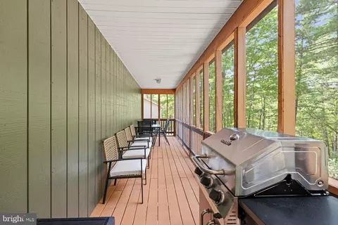 Exterior - 203 Beech Rd, Mount Jackson, VA 22842 photo 3 of 7