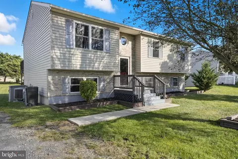 285 Wise Ave, Strasburg, VA 22657