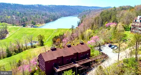 426 30a The Hill Rd #L-30, Basye, VA 22810