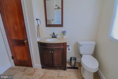 Entry Way - 121 Center St, Mount Jackson, VA 22842 photo 3 of 3