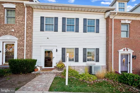 143 S Church St, Woodstock, VA 22664