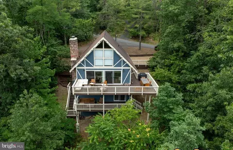 459 N Aspen Way, Basye, VA 22810
