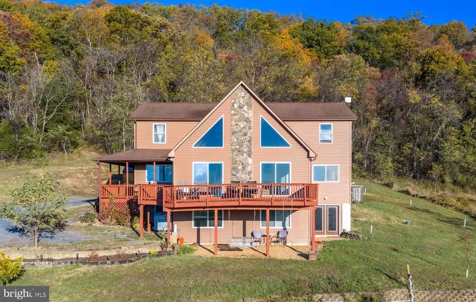 Exterior - 384 Lindamood Ln, Strasburg, VA 22641 photo 10 of 10