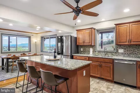 Kitchen - 384 Lindamood Ln, Strasburg, VA 22641 photo 1 of 3