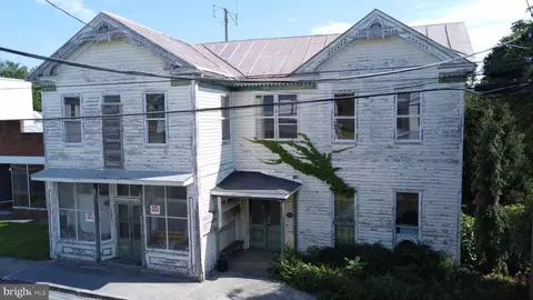 208 Piccadilly St, Edinburg, VA 22824