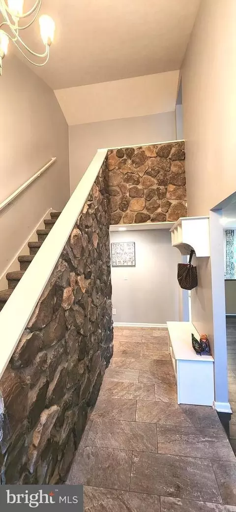 Entry Way - 1112 Lee Rd, Basye, VA 22810 photo 8 of 12