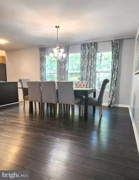 Dining - 1112 Lee Rd, Basye, VA 22810 photo 2 of 4