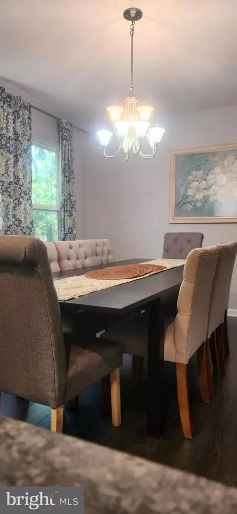 Dining - 1112 Lee Rd, Basye, VA 22810 photo 4 of 4