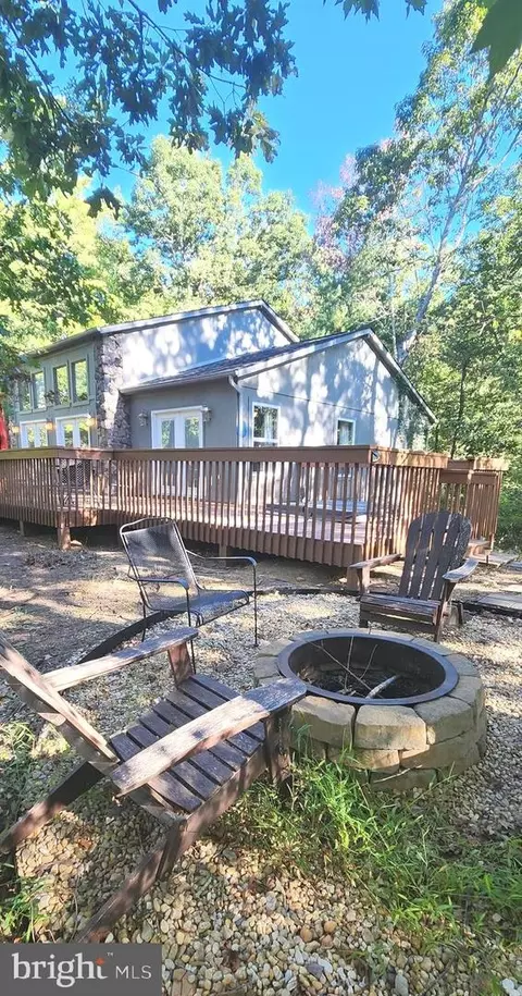 Exterior - 1112 Lee Rd, Basye, VA 22810 photo 1 of 11