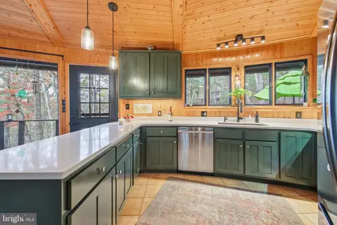 Kitchen - 103 Killmon Rd, Basye, VA 22810 photo 2 of 4