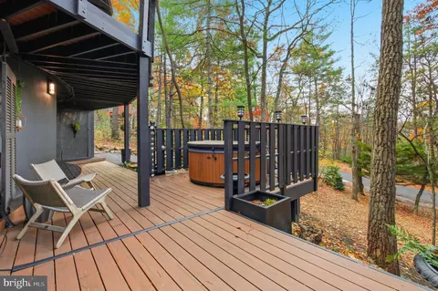 Exterior - 103 Killmon Rd, Basye, VA 22810 photo 3 of 19