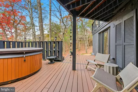 Exterior - 103 Killmon Rd, Basye, VA 22810 photo 4 of 19