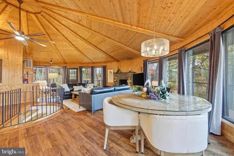 Dining - 103 Killmon Rd, Basye, VA 22810 photo 1 of 2