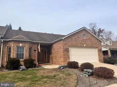 138 Donna Dr, Woodstock, VA 22664