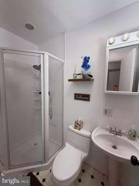 Bath - 359 Straton Way, Basye, VA 22810 photo 1 of 4