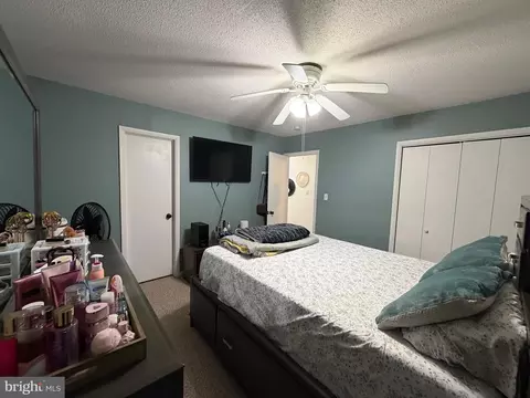 Bedroom - 359 Straton Way, Basye, VA 22810 photo 2 of 5