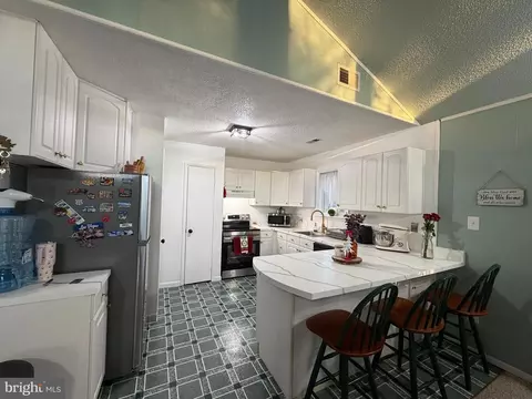Kitchen - 359 Straton Way, Basye, VA 22810 photo 1 of 2