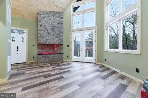Living - 67 Knight Dr, Basye, VA 22810 photo 1 of 2