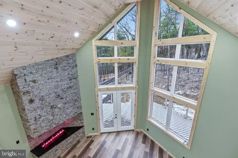 Entry Way - 67 Knight Dr, Basye, VA 22810 photo 3 of 6