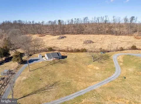 4009 Ridge Rd, Quicksburg, VA 22847