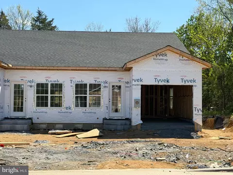341 Lora Dr, Woodstock, VA 22664