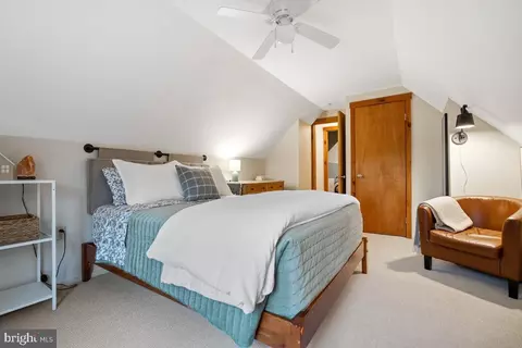 Bedroom - 162 Forrest St, Basye, VA 22810 photo 4 of 7