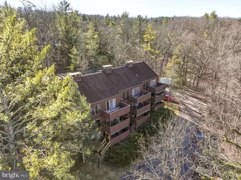 274 13a The Hill Rd #13-A, Basye, VA 22810