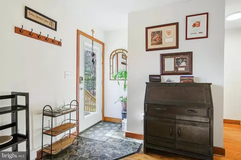 Entry Way - 151 Patrick Ln, Mount Jackson, VA 22842 photo 1 of 3