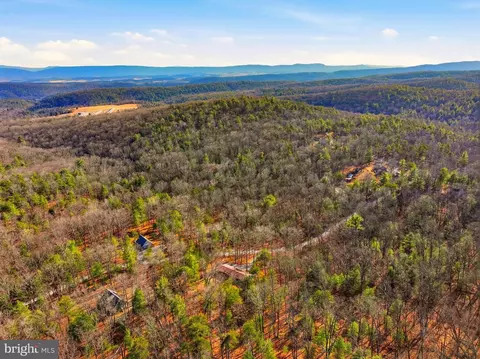 View/Area - 151 Patrick Ln, Mount Jackson, VA 22842 photo 4 of 12