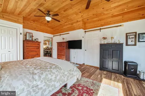 Bedroom - 151 Patrick Ln, Mount Jackson, VA 22842 photo 1 of 6