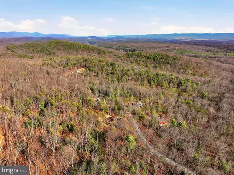 View/Area - 151 Patrick Ln, Mount Jackson, VA 22842 photo 7 of 12