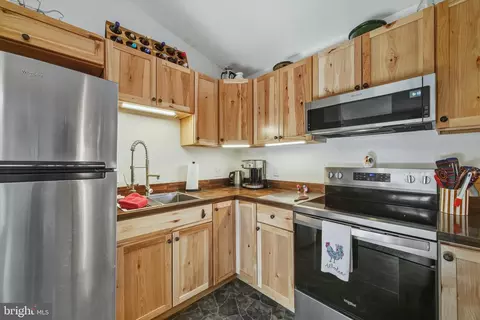 Kitchen - 151 Patrick Ln, Mount Jackson, VA 22842 photo 1 of 5