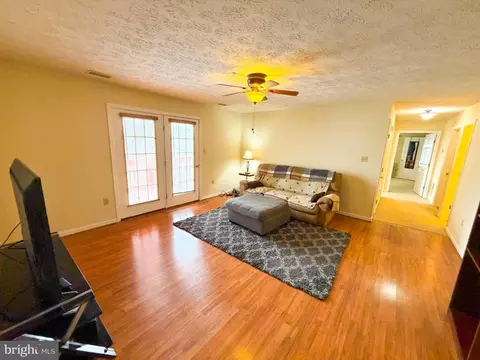 1292 Ox Rd #F-9, Woodstock, VA 22664
