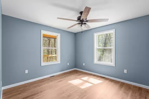 Bedroom - 5 Pin Oak Ln, Basye, VA 22810 photo 1 of 3