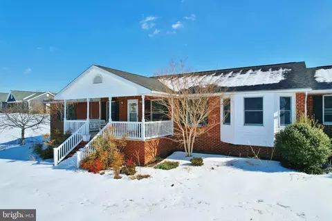 8284 Back Rd, Maurertown, VA 22644