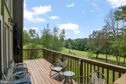 1667 Fairway Dr, Basye, VA 22810
