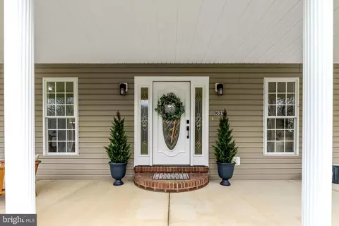 Exterior - 1029 Fleming Park Rd, Mount Jackson, VA 22842 photo 3 of 8
