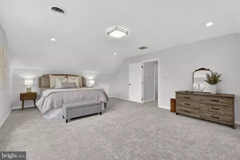 Bedroom - 1029 Fleming Park Rd, Mount Jackson, VA 22842 photo 1 of 2