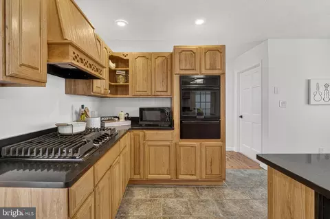 Kitchen - 1029 Fleming Park Rd, Mount Jackson, VA 22842 photo 2 of 2