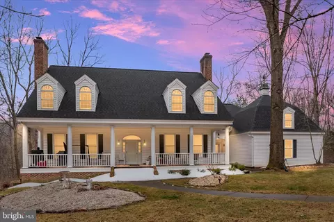 101 Dogwood Dr, Woodstock, VA 22664